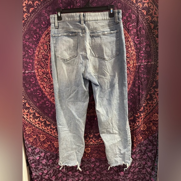 SO high-rise Straight Jeans #backtoschool - Picture 5 of 6